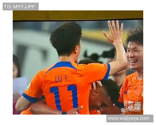 足球场上的14号球星传奇 谁是那个闪耀绿茵的14号英雄